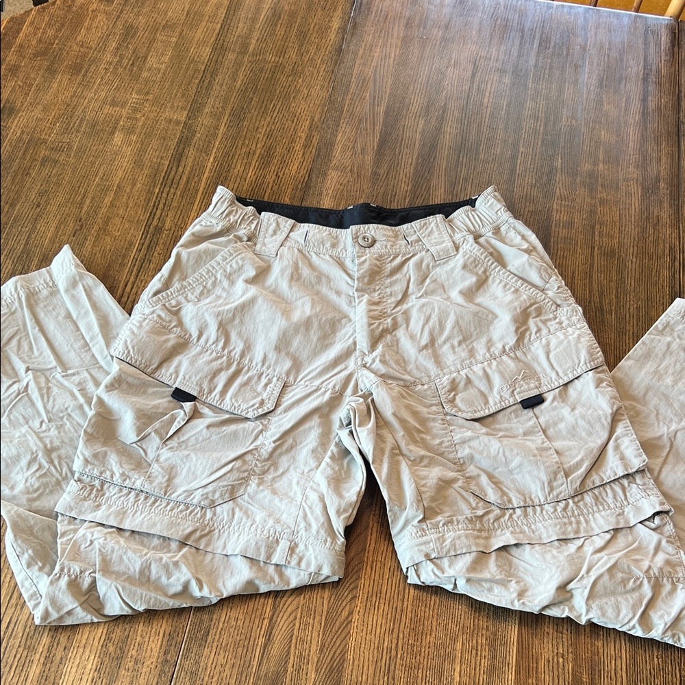 Eddie Bauer Men's Light Gray Cargo Pants